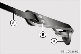 ► Move head restraint 1 upwards.